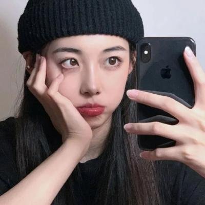 女子戏班海报
