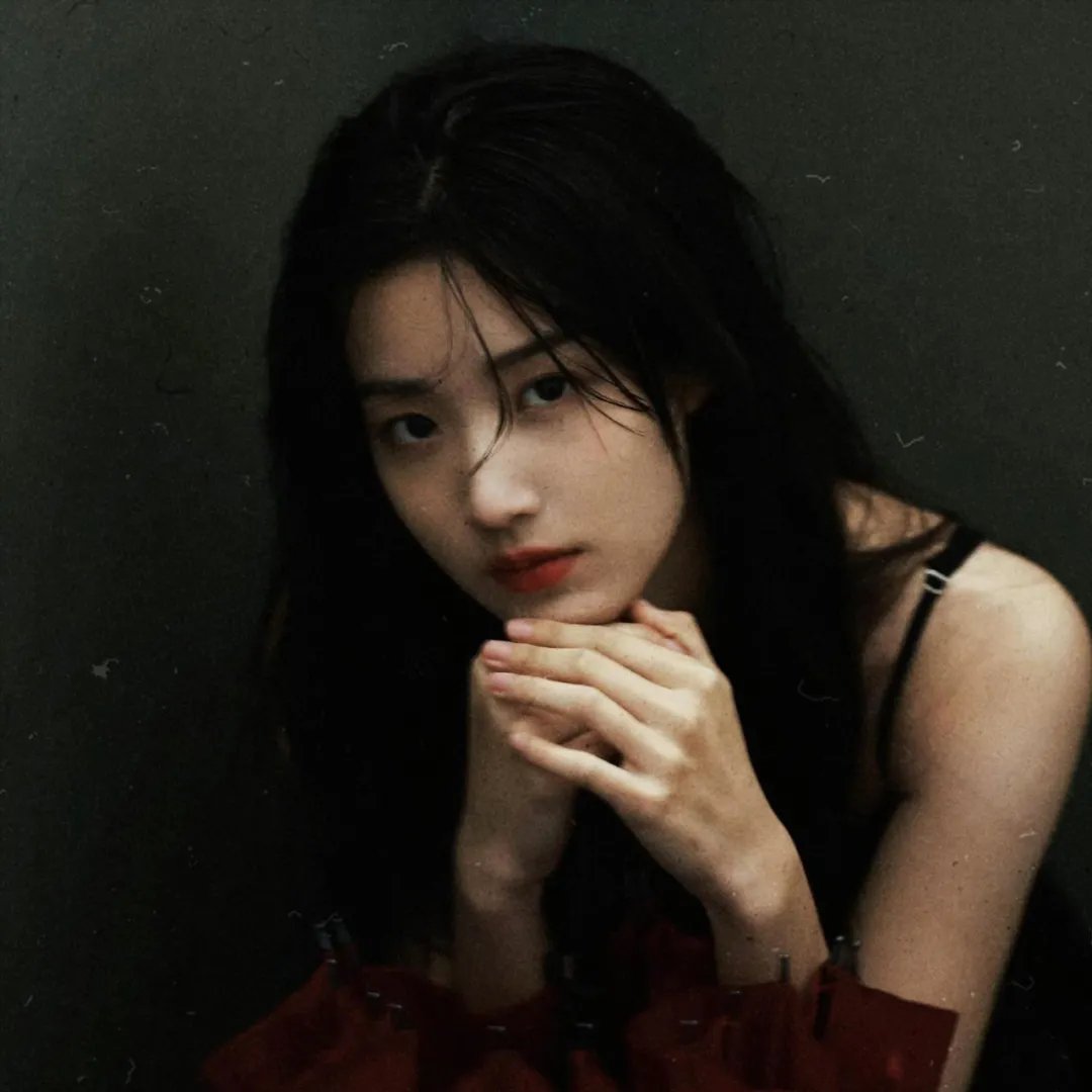 摇曳百合第一季海报